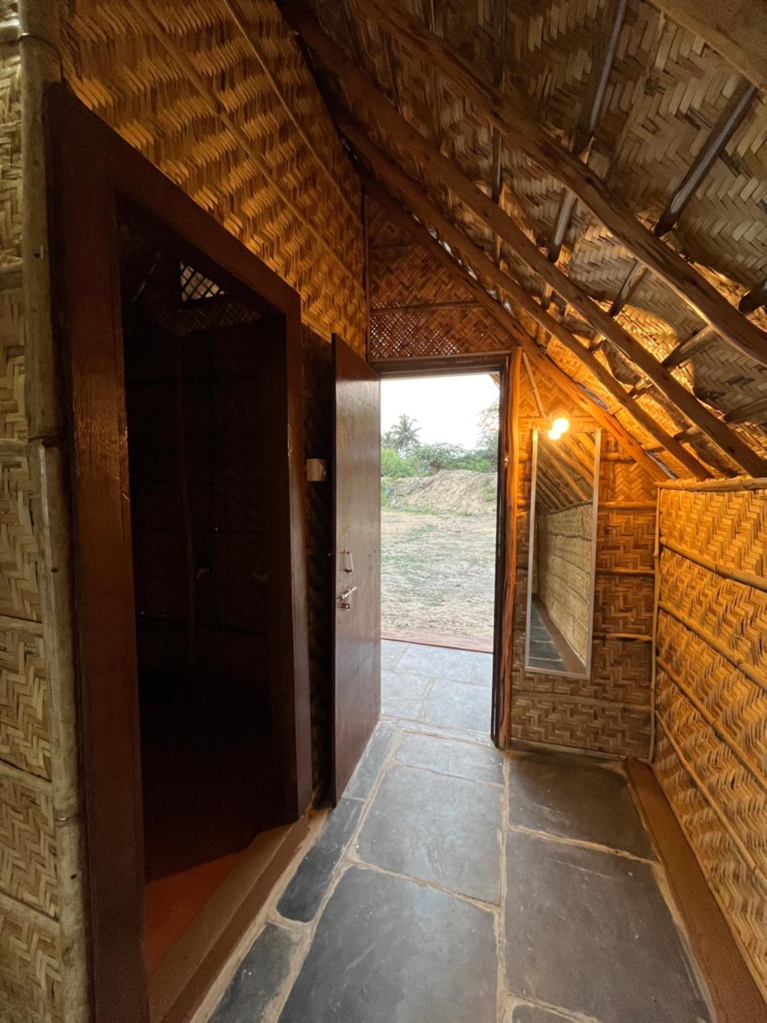 Tropical Hampi Hotel Exterior photo
