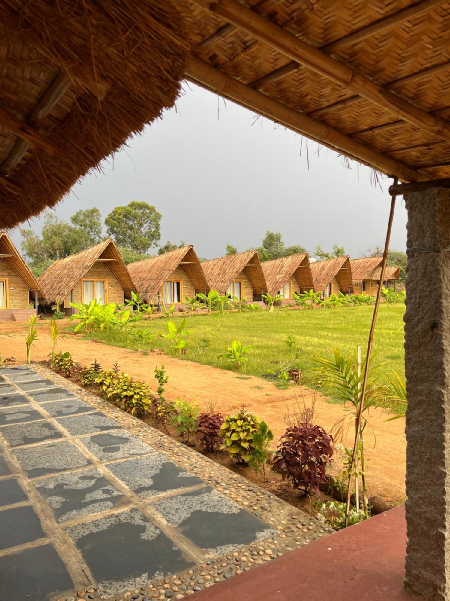 Tropical Hampi Hotel Exterior photo